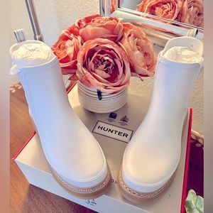 🌸Gorgeous NWT Hunter Refined Stitch Chelsea Boot